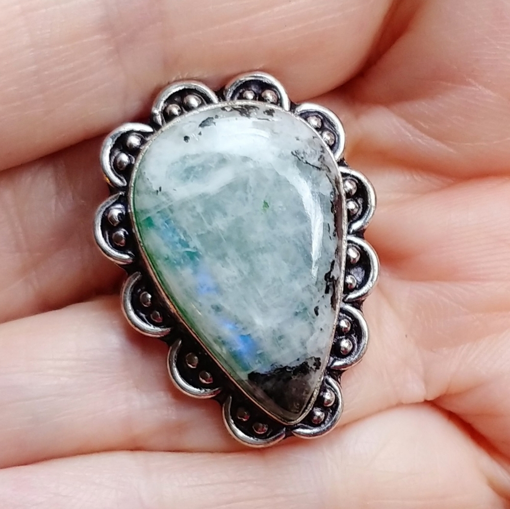 NWOT Natural Flash Rainbow Moonstone Artisan Ring .925 Sterling Overlay